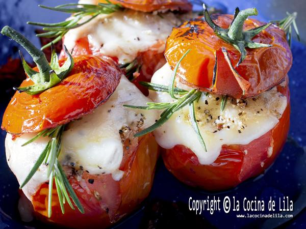 Tomates rellenos de queso