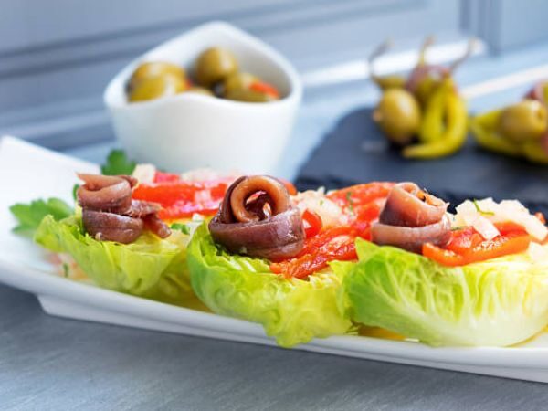 Cómo hacer ensalada de cogollos y anchoas