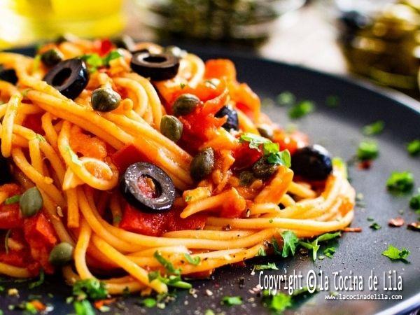 Cómo hacer pasta con salsa de anchoas