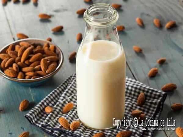 Leche de almendras. Alimentos antienvejecimiento 