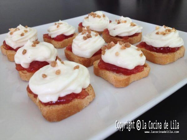 Canapés de queso de cabra