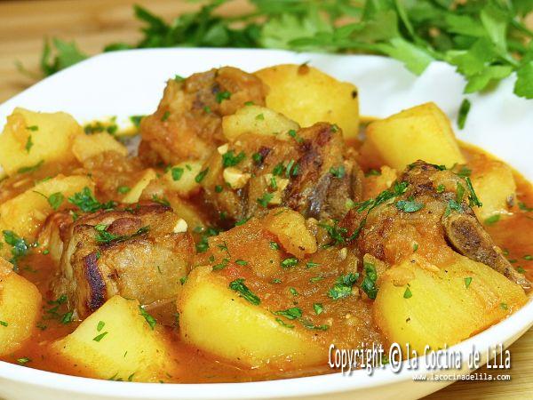 costillas con patatas guisadas